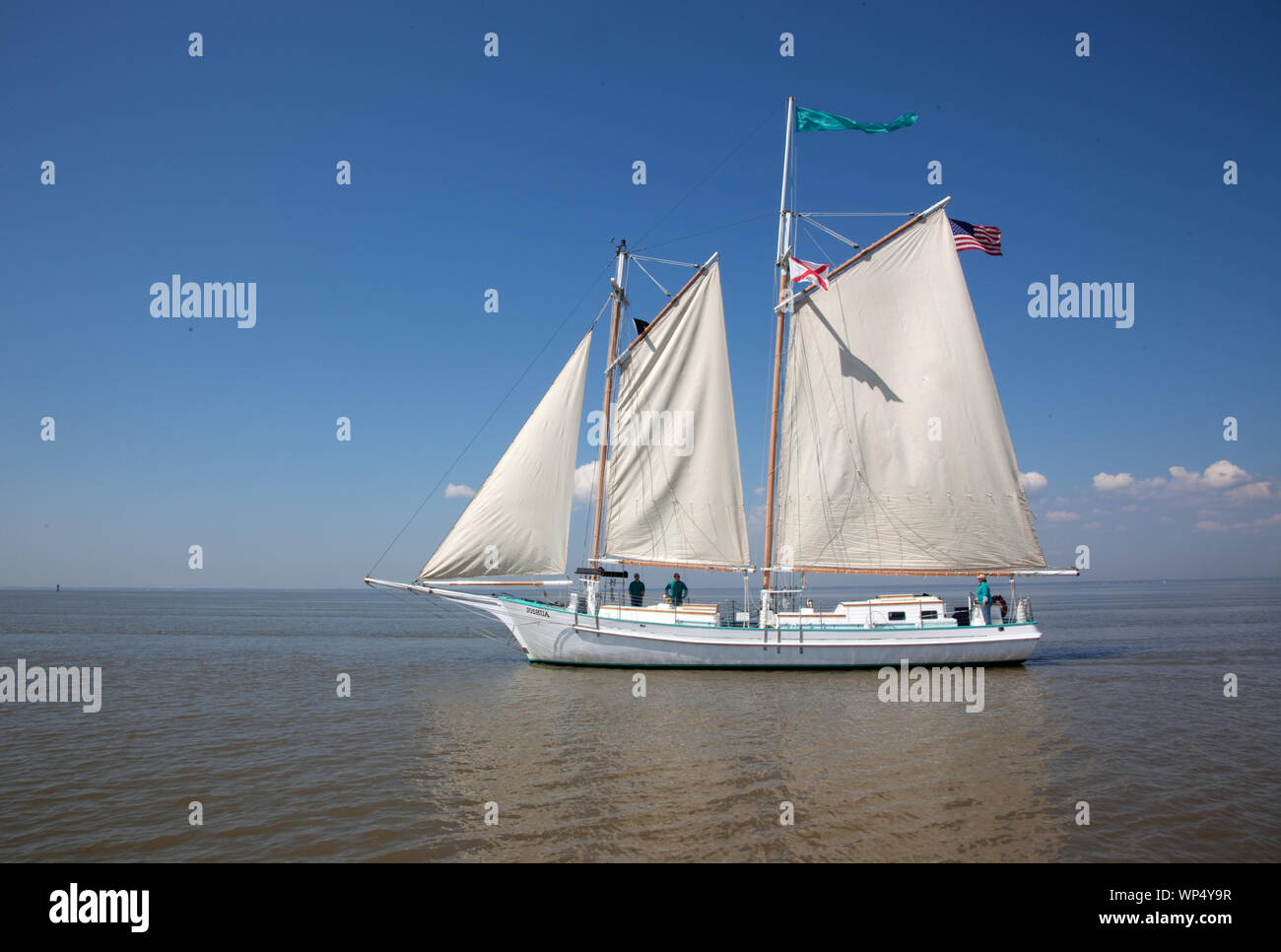 Joshua est une goélette en bois classique 72' la voile sur la baie de Mobile, Alabama, sous le commandement du Capitaine Carol Bramblett Banque D'Images