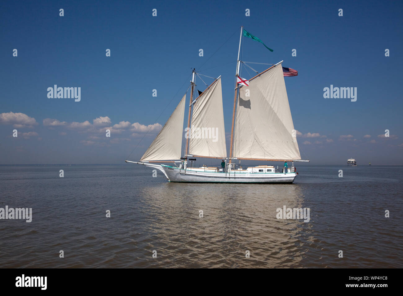 Joshua est une goélette en bois classique 72' la voile sur la baie de Mobile, Alabama, sous le commandement du Capitaine Carol Bramblett Banque D'Images