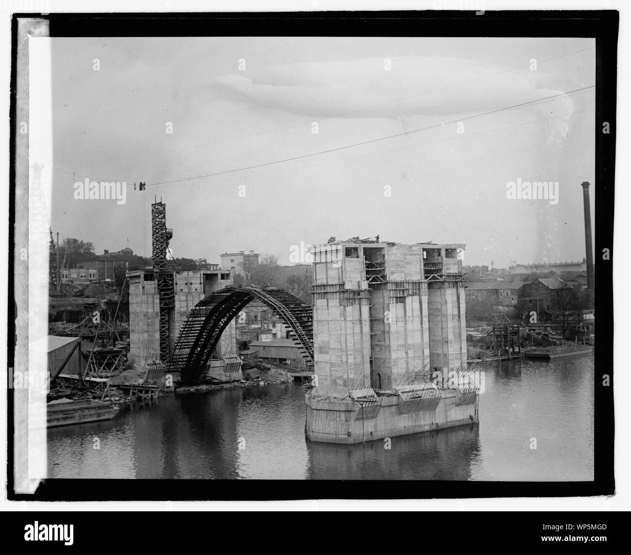 Pont sous clé const. Banque D'Images