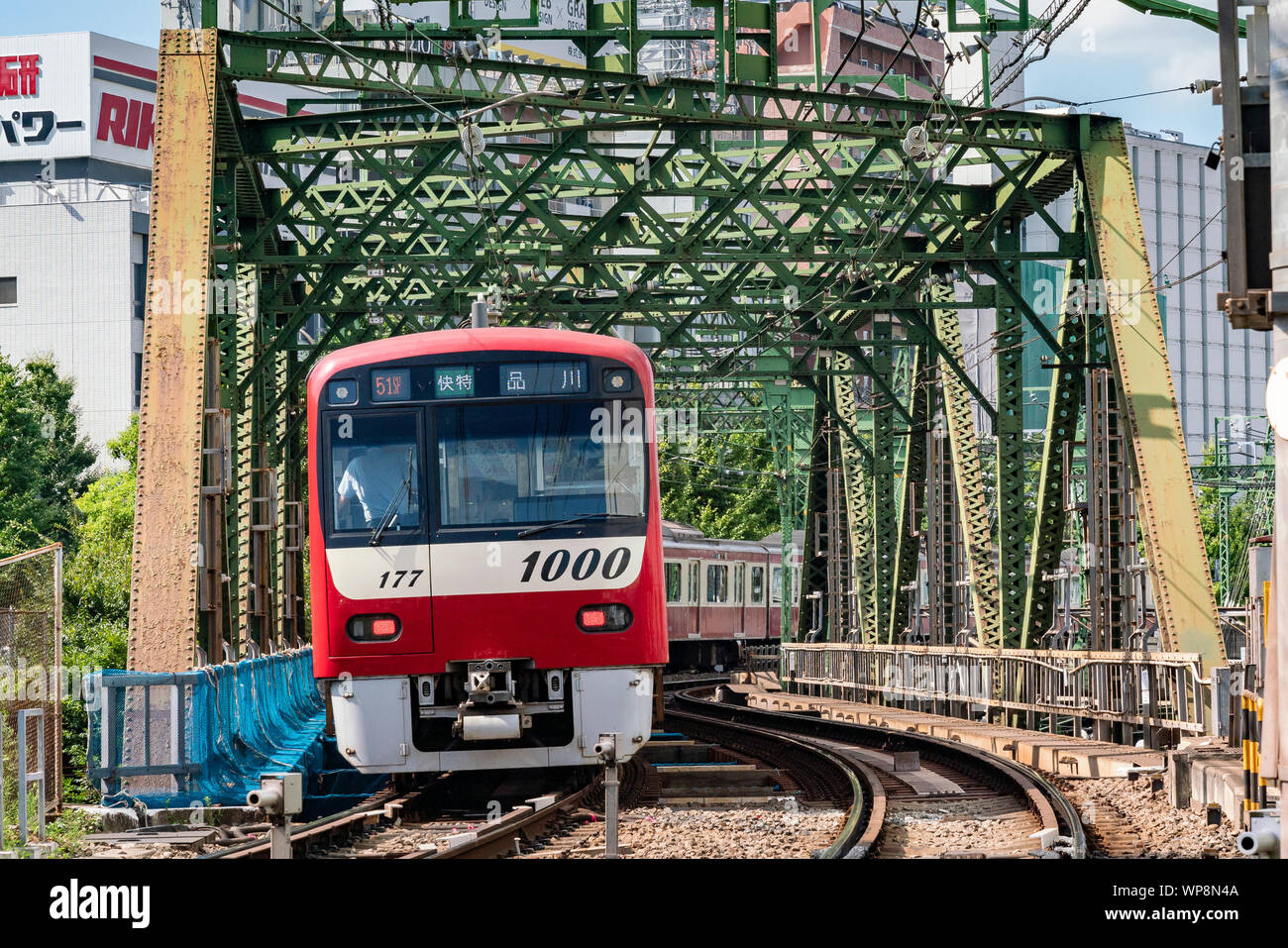 La ligne Keikyu Shinagawa, au premier passage, Shinagawa-Ku, Tokyo, Japon Banque D'Images