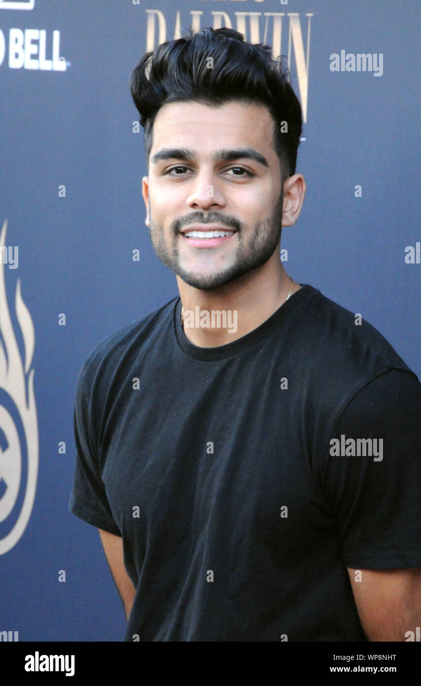 Los Angeles, Californie, USA 7 septembre 2019 le comédien Adam Waheed assiste au Comedy Central Roast d'Alec Baldwin, le 7 septembre 2019 au Saban Theatre de Los Angeles, Californie, USA. Photo de Barry King/Alamy Live News Banque D'Images