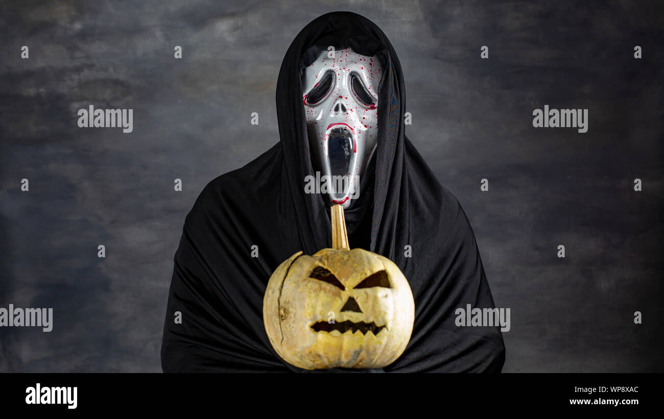 Masque de satan Banque de photographies et d’images à haute résolution