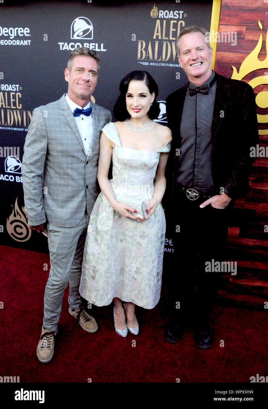 Los Angeles, Californie, USA 7 septembre 2019 Jack Ryan, vedette américaine et danseuse Dita Von Teese et PETA's Dan Mathews assister au Comedy Central Roast d'Alec Baldwin, le 7 septembre 2019 au Saban Theatre de Los Angeles, Californie, USA. Photo de Barry King/Alamy Live News Banque D'Images