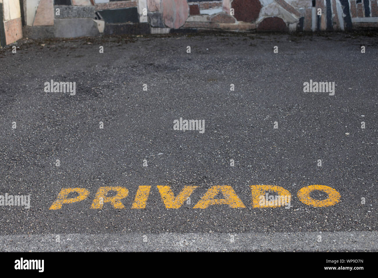 Gros plan du texte avec parking privé Banque D'Images