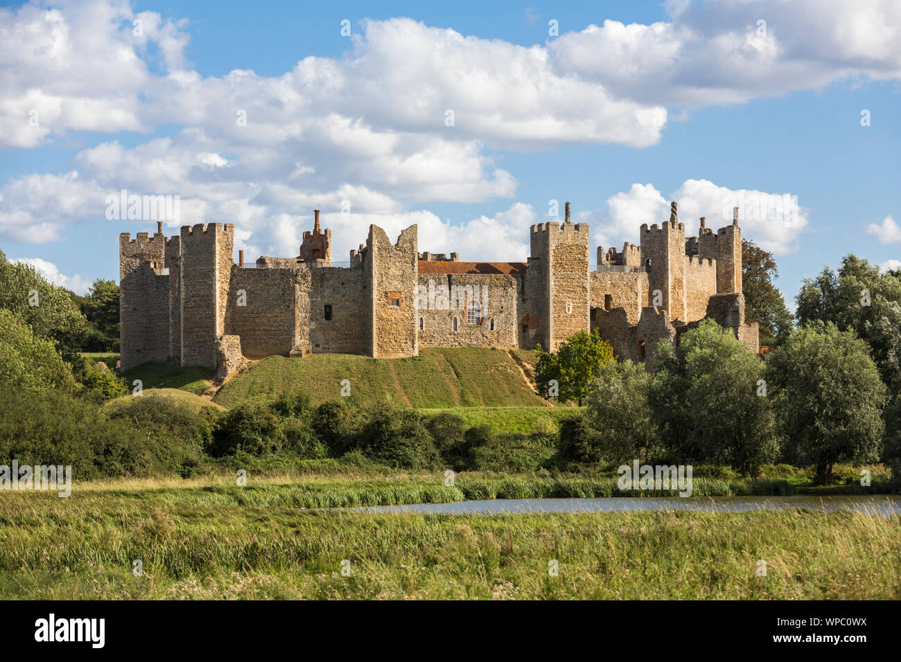 Château de Domfront et simple. Framlingham, Suffolk, UK. Banque D'Images