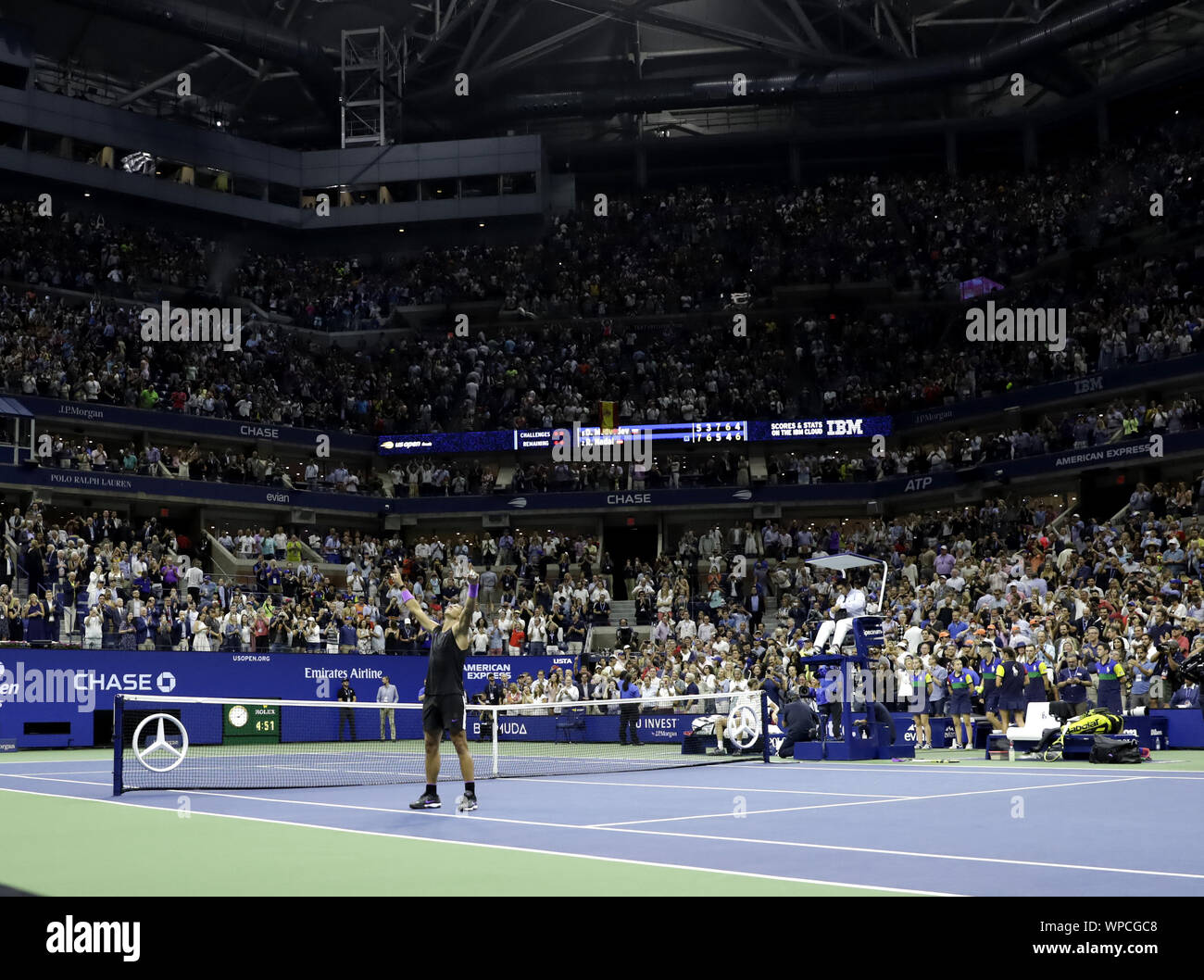 Flushing Meadow, aux États-Unis. 05Th Sep 2019. L'Espagne de Rafael Nadal match point réagit après la défaite de la Russie Medvedev Daniil en 5 sets pour gagner la finale chez les hommes dans la région de Arthur Ashe Stadium de l'US Open 2019 Tennis Championships à l'USTA Billie Jean King National Tennis Center le Dimanche, Septembre 8, 2019 à New York. Nadal battu Medvedev et remporte son 4e US Open Championship. Photo de John Angelillo/UPI UPI : Crédit/Alamy Live News Banque D'Images