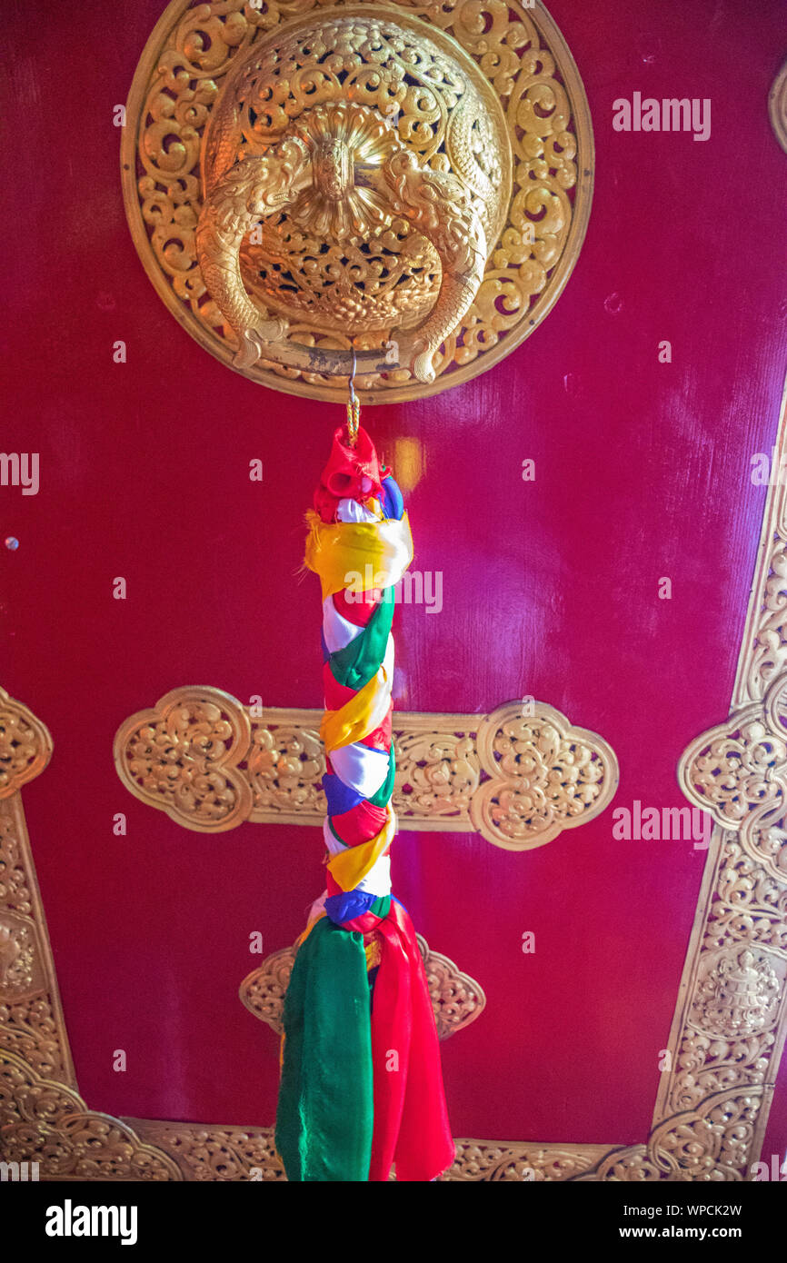 Monastère et budhha angle unique couleur image est prise à Manali Inde montrant sa merveilleuse diversité. Banque D'Images