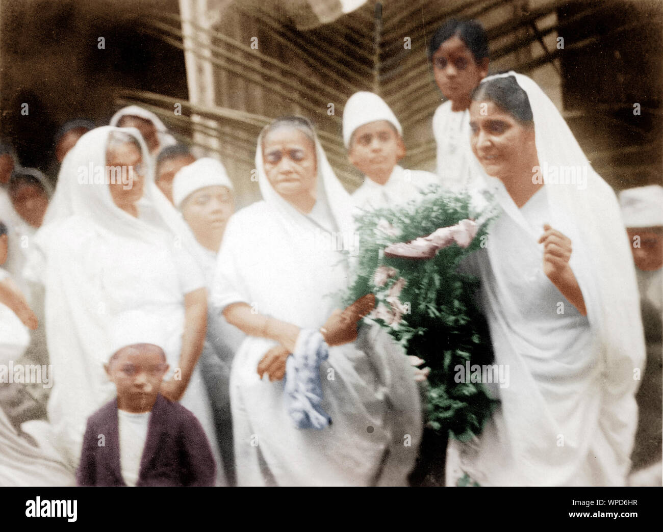 Katurba Gandhi avec d'autres femmes, sel Satyagraha, Inde, Asie, octobre 1930 , vintage , 1900 Banque D'Images