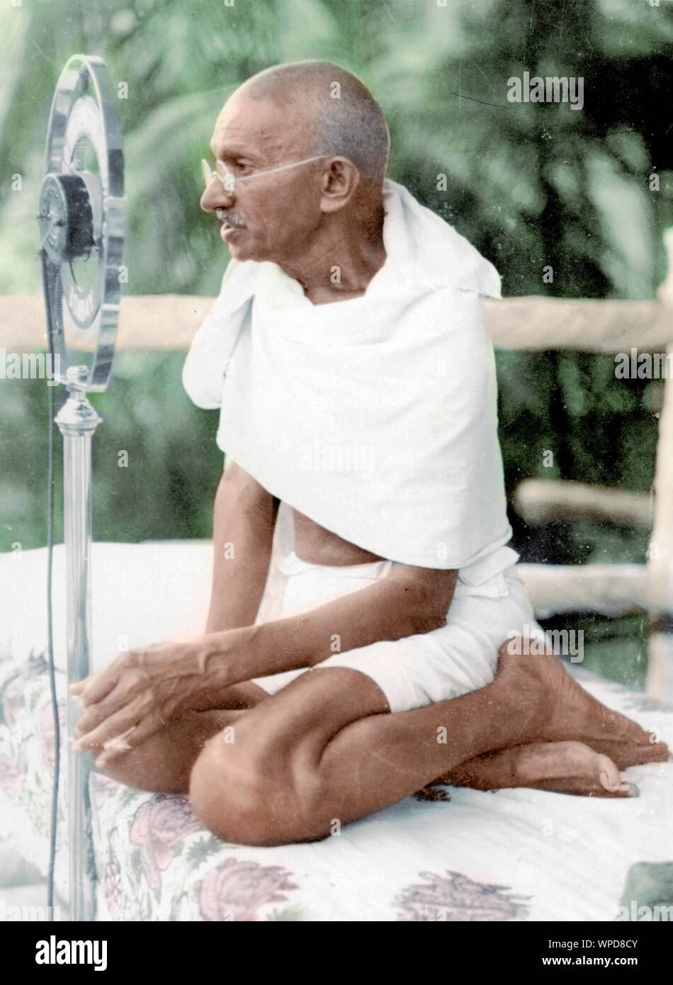 Mahatma Gandhi parlant à Bombay après retour à l'Inde de UK, Décembre 28, 1931 Banque D'Images
