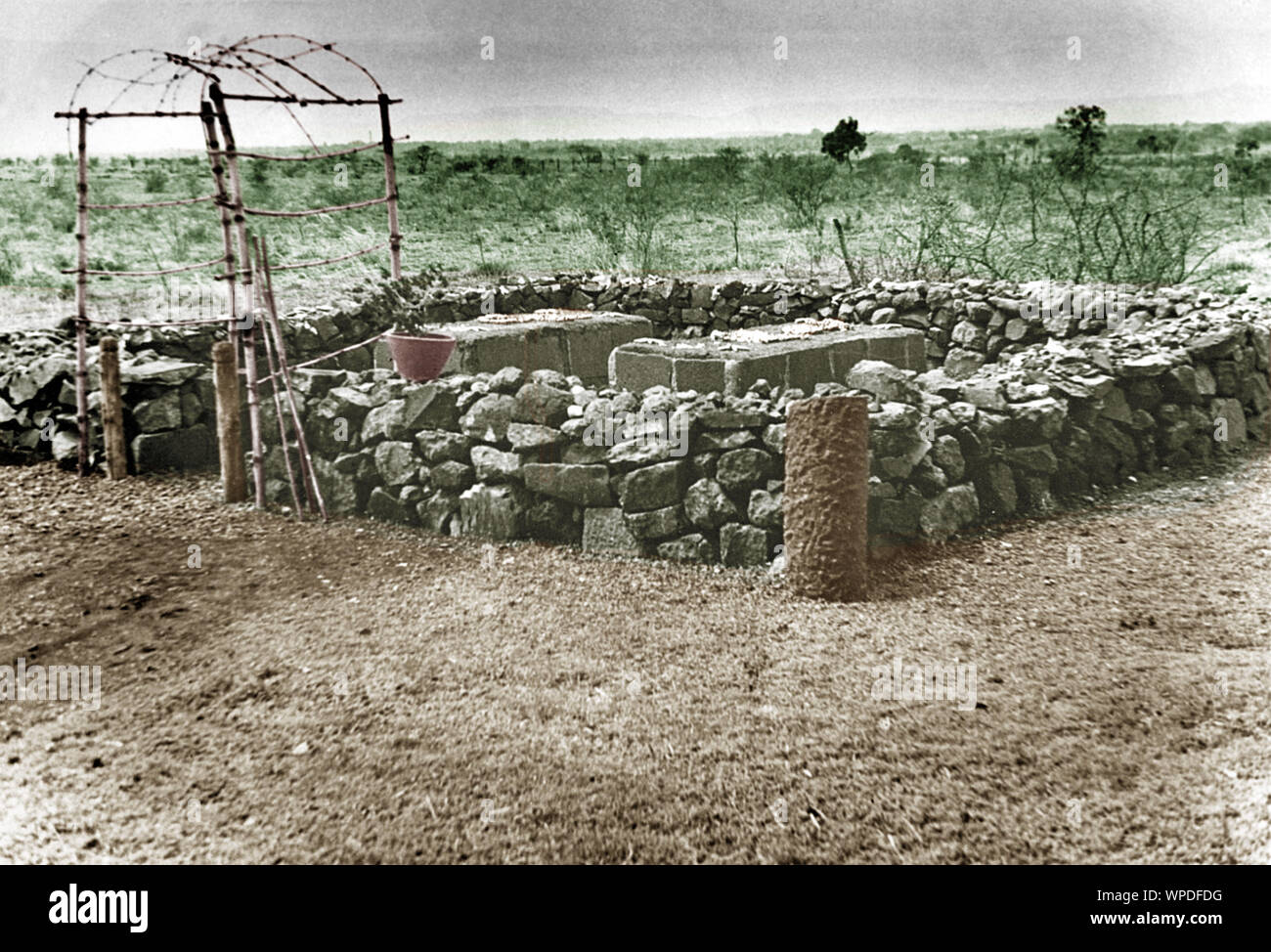 Mahadev Desai et Kasturba Gandhi samadhi cimetière, Poona, Pune, Maharashtra, Inde, Asie, 1944 Banque D'Images