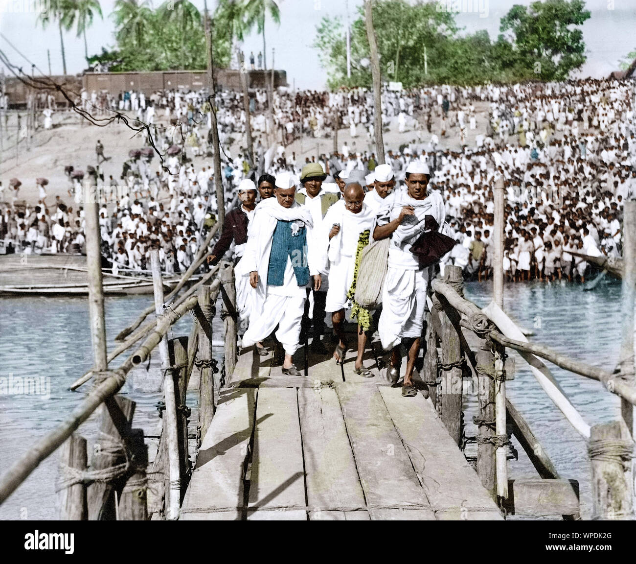 Mahatma Gandhi sur chemin de Midnapur, Bengale de l'Est, Inde, Asie, Décembre 24, 1945 Banque D'Images