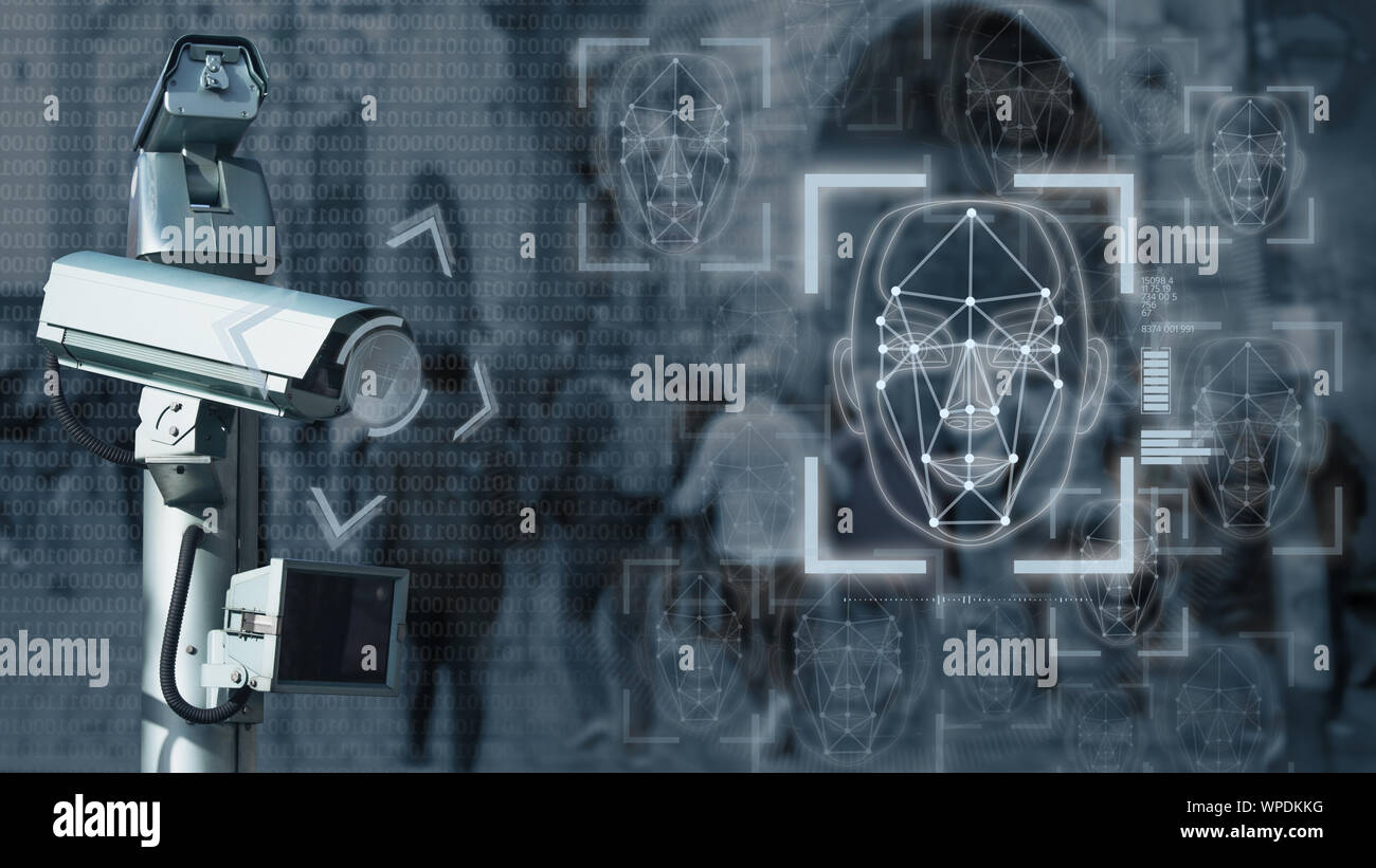 Caméra de surveillance avec système de reconnaissance faciale Photo Stock -  Alamy