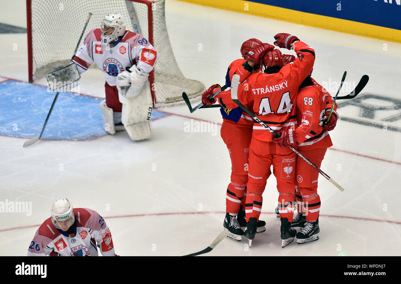 Trinec, République tchèque. 05Th Sep 2019. Les joueurs Trinec célébrer dans l'objectif de la Ligue des champions de hockey sur glace : groupe d match HC Ocelari Trinec - Yunost Minsk à Trinec, en République tchèque, le 8 septembre 2019. Photo : CTK Jaroslav Ozana/Photo/Alamy Live News Banque D'Images