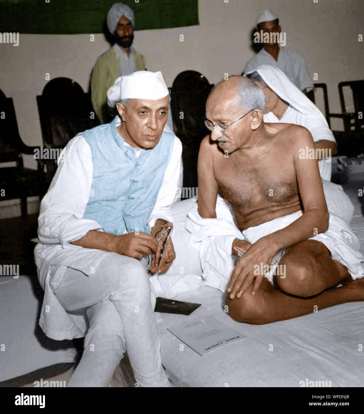 Avec Jawaharlal Nehru Gandhi, Mumbai, Maharashtra, Inde, Asie, 6 juillet 1946 Banque D'Images