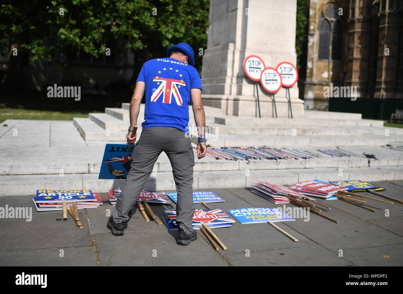 ©Image sous licence à i-Images Photo Agency. 08/07/2019. Londres, Royaume-Uni. Steve Bray Campagne de l'UE. Steve Bray mise en place sa protestation contre Brexit à Westminster. Steve Bray est un activiste de Port Talbot au Pays de Galles du sud, qui fait des manifestations quotidiennes contre Brexit en College Green, Westminster. Photo par Andrew Parsons Parsons / Media Banque D'Images