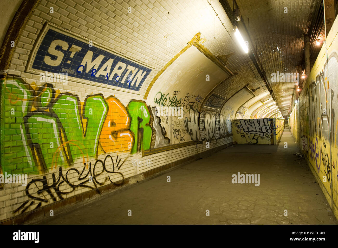 Paris, Métro, aufgelassene Gare Saint Martin - Paris, Métro, station St Martin abandonnés Banque D'Images