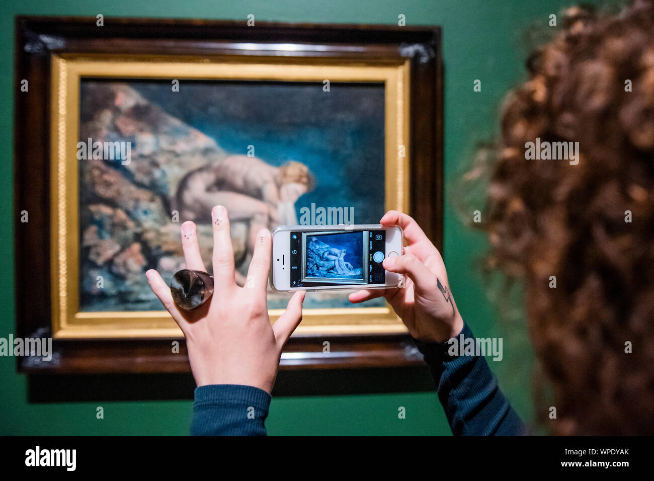 La Tate Britain, Londres, Royaume-Uni. 9 Sep 2019. Newton 1795-c.1805 - William Blake à la Tate Britain. Cette exposition présente la plus grande étude du travail par William Blake (1757-1827) au Royaume-Uni pour une génération. Un visionnaire, peintre, graveur et poète, il a créé certaines des images les plus emblématiques de l'histoire de l'art britannique Ce exhibitionl réunit plus de 300 œuvres rarement vues. Crédit : Guy Bell/Alamy Live News Banque D'Images