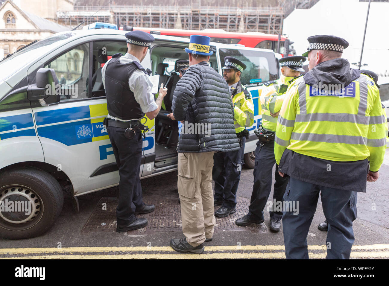 College Green, Westminster, London, UK. 9 Septembre, 2019. Pro et anti Brexit partisans autour de College Green. Penelope Barritt/Alamy Live News Banque D'Images