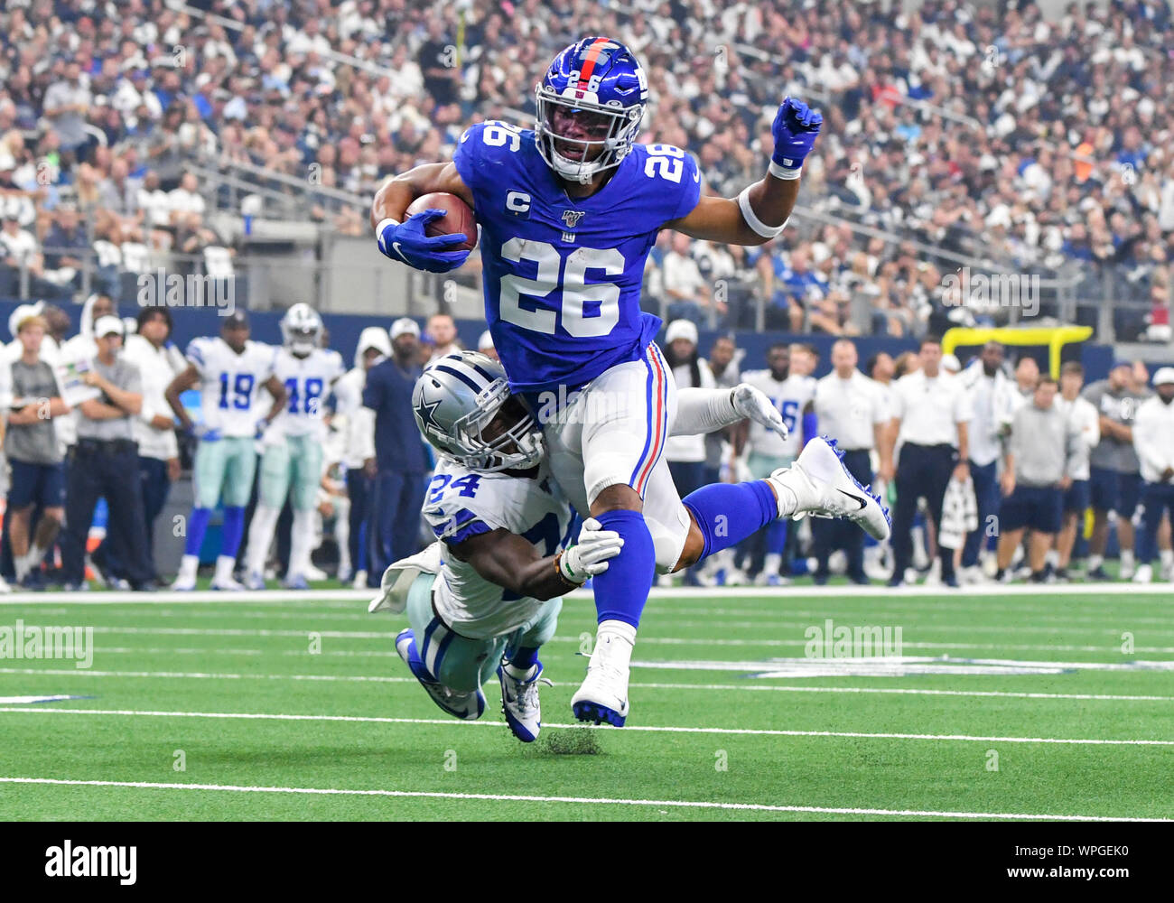 Sep 08, 2019 : New York Giants running back Saquon Barkley # 26 a 120 verges sur 11 porte pendant un match de la NFL entre les Giants de New York et les Cowboys de Dallas à AT&T Stadium à Arlington, TX Dallas battu New York 35-17 Albert Pena/CSM Banque D'Images