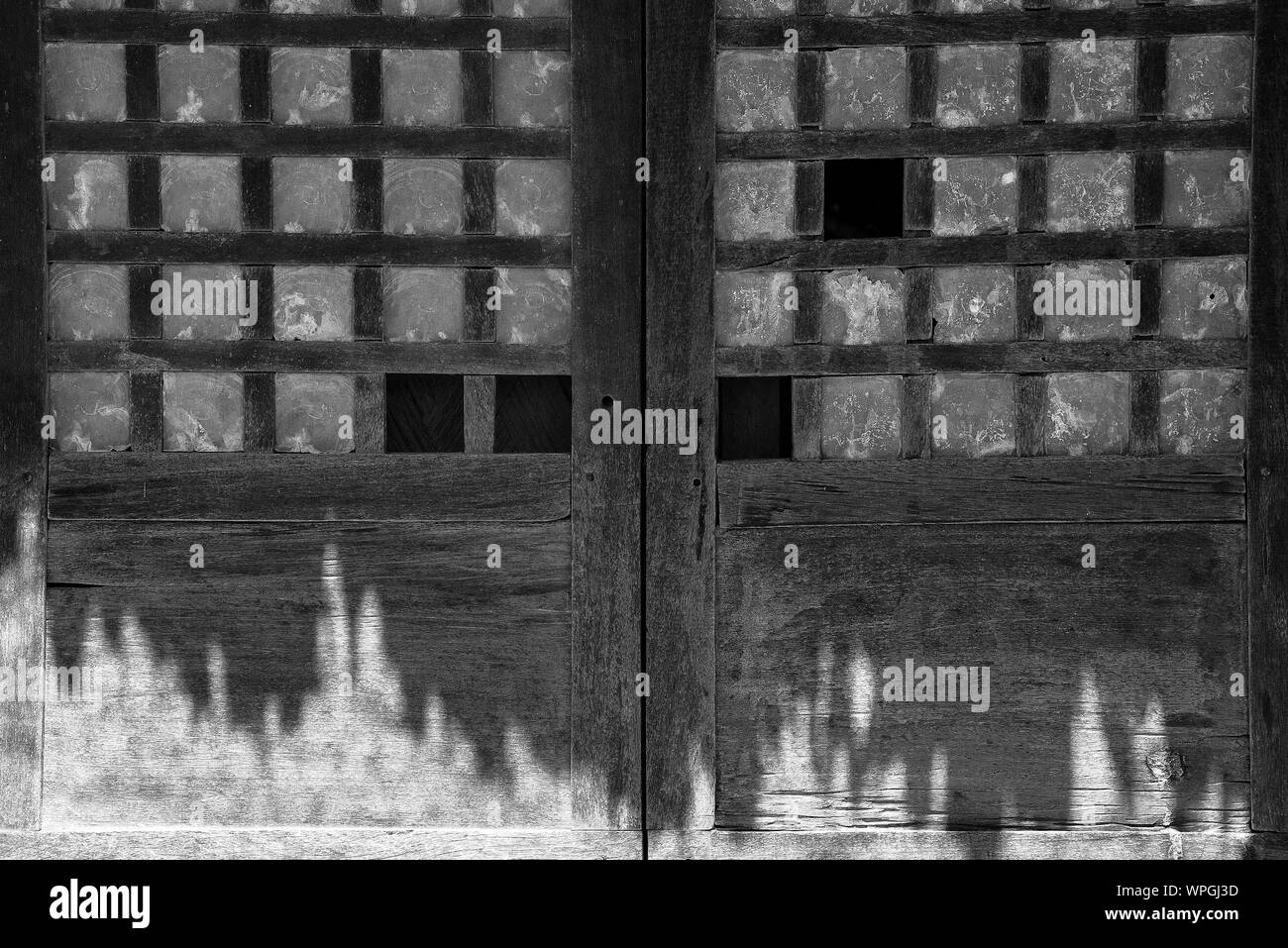 La fenêtre de l'ancien habitant Banque D'Images