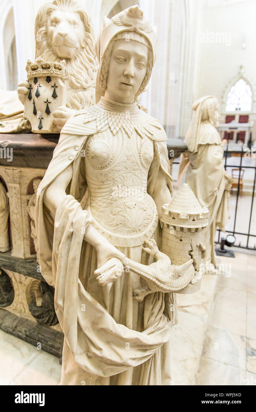 Tombeau de François II Statue représentant la force morale en vertu de la cathédrale Saint-Pierre et Saint-Paul de Nantes, France Banque D'Images