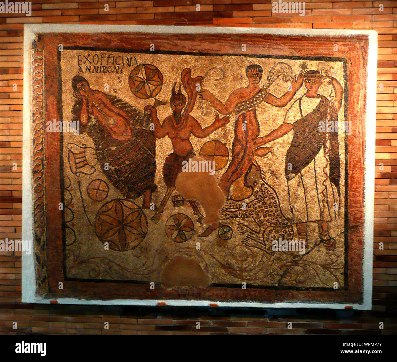 Musée national d'Art Romain, Mérida, Espagne (2009) photographie - une mosaïque d'Ariadne, Pan,(Bachus), le Haut Tyrus (Hiram ?) et une panthère (île de Naxos) Banque D'Images