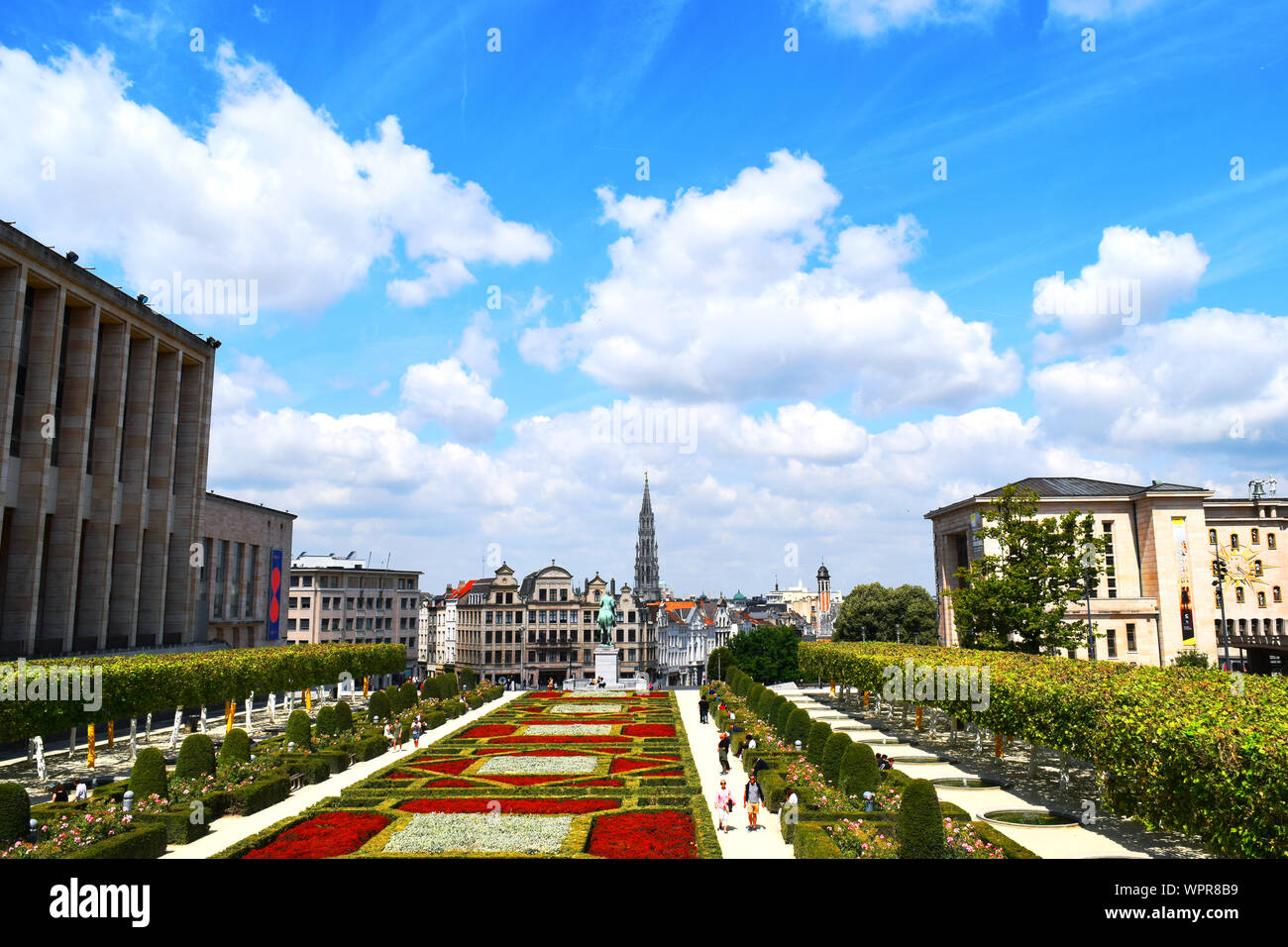 Bruxelles /Belgique - Juillet 9, 2019 : Paysage de Bruxelles place principale. Quartier historique de la ville - Mont des Arts. Kunstberg. Banque D'Images