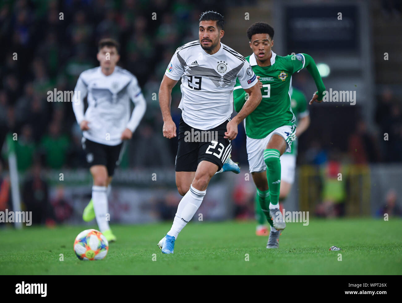 Duels, duel Emre pouvez (Allemagne) et Jamal Lewis (Irlande du Nord). GES/football/Qualification EURO : l'Irlande du Nord - Allemagne, 09.09.2019 Football/soccer : qualificatifs européens : l'Irlande du Nord contre l'Allemagne, à Belfast, le 9 septembre 2019 | dans le monde d'utilisation Banque D'Images