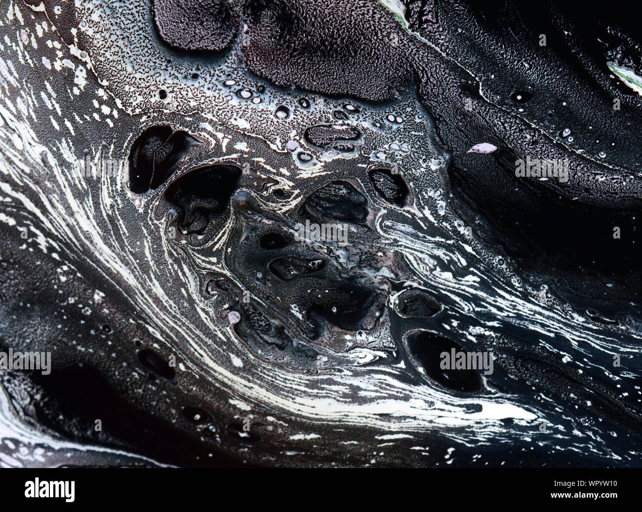 En résumé fond acrylique. Nature art texture marbrée noire. Banque D'Images