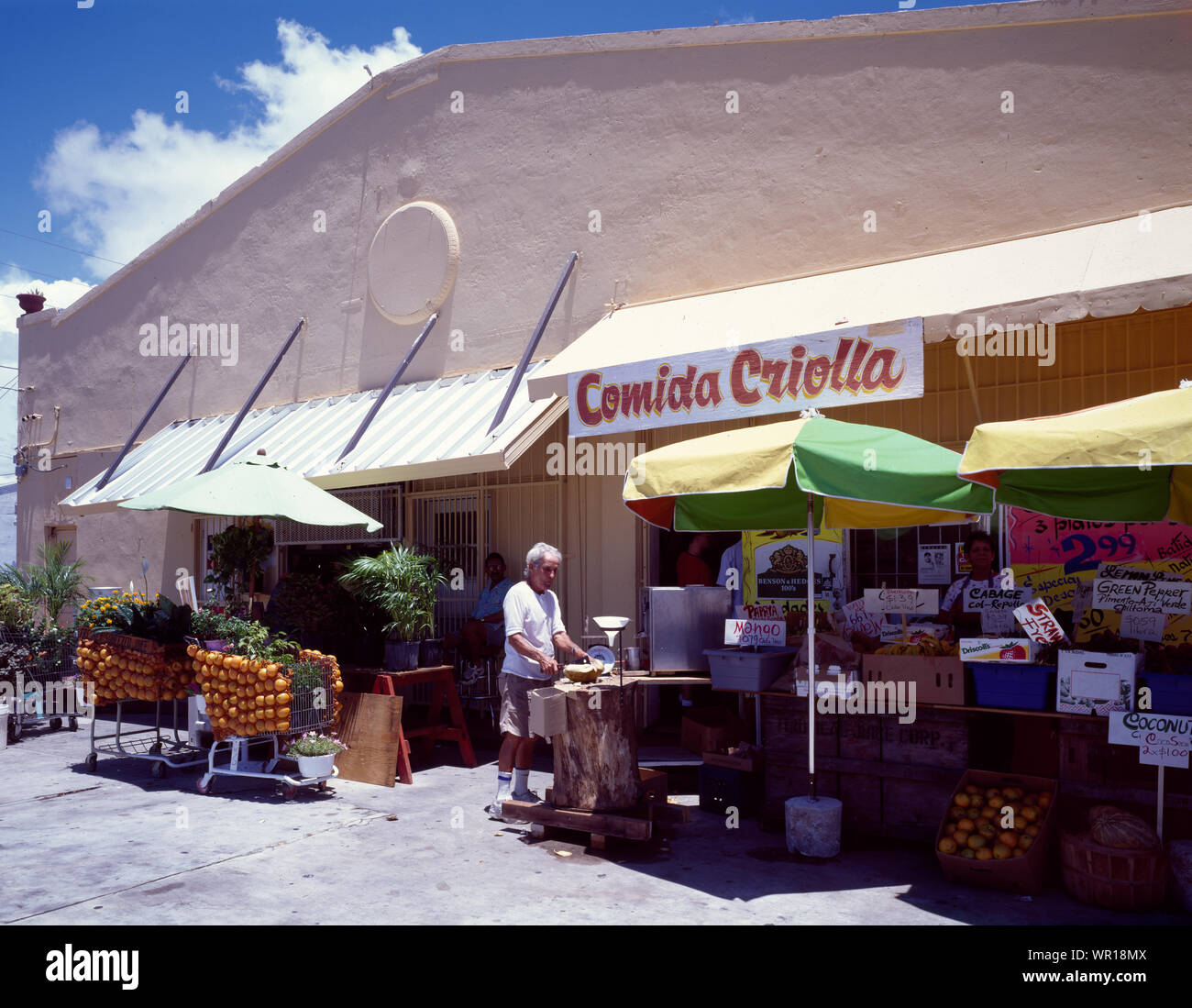 Marché sur Calle Ocho, 8e Rue, à Miami, Floride La petite Havane Banque D'Images