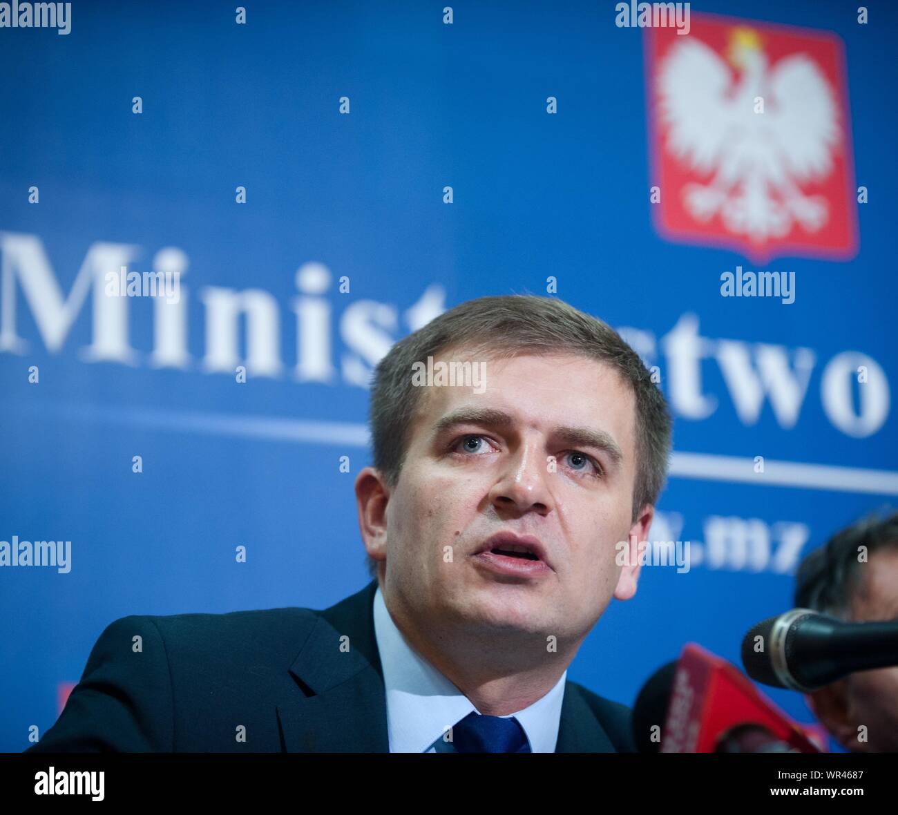 29.12.2011 Varsovie, Pologne. Bartosz Arlukowicz lors de la conférence de presse Banque D'Images