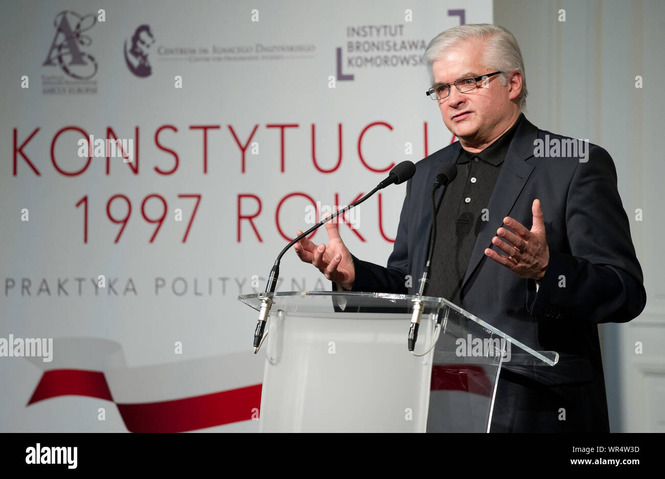 26.04.2016 Varsovie, Pologne. Wlodzimierz Cimoszewicz lors de la conférence de presse Banque D'Images