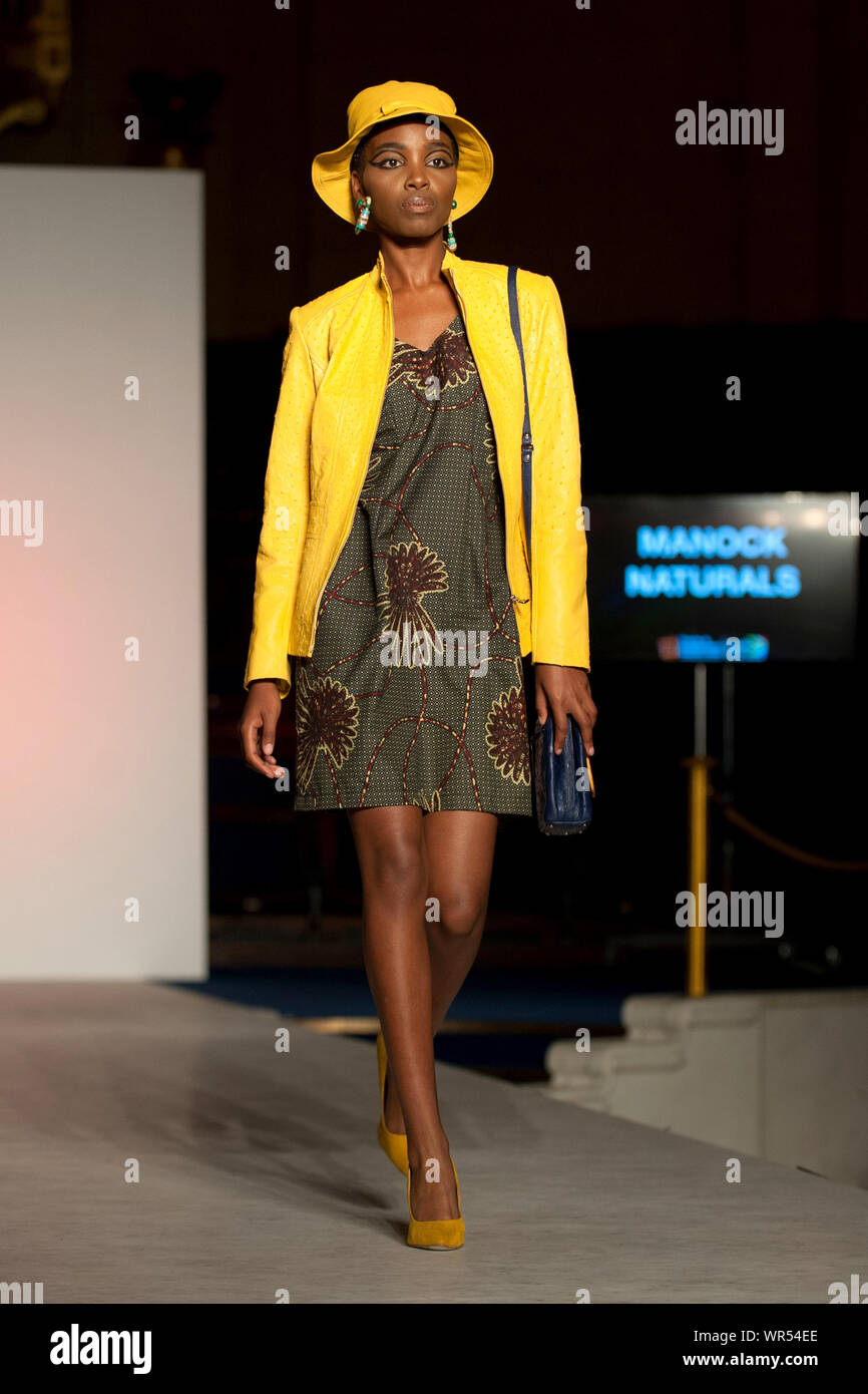 London Fashion Week Africaine - Catwalk comprend : modèle Où : London, Royaume-Uni Quand : 09 août 2019 Source : WENN.com Banque D'Images