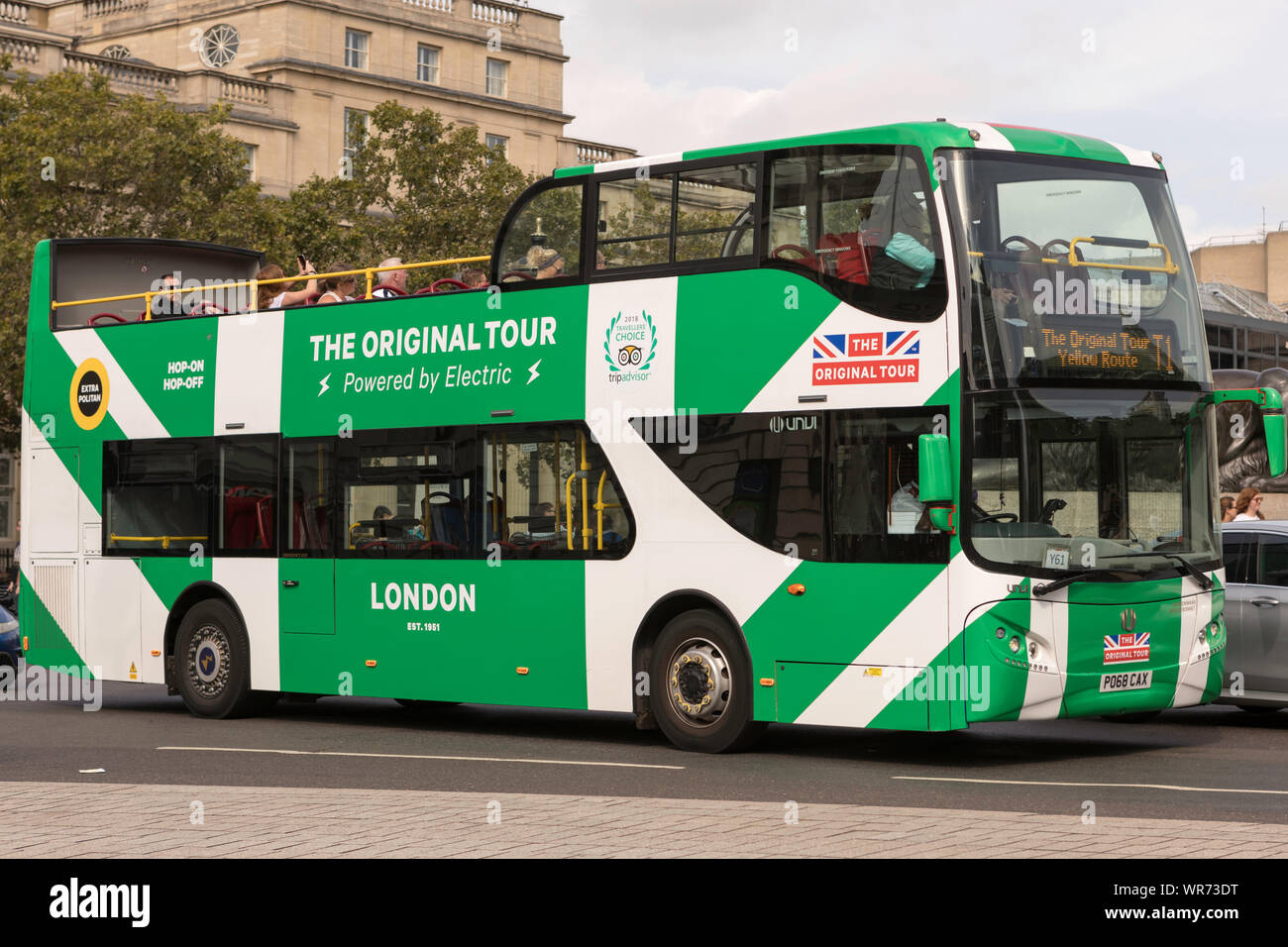 Bus électrique. Le premier tour d'origine 100 % électrique double-decker bus touristiques. Londres, Royaume-Uni. Banque D'Images