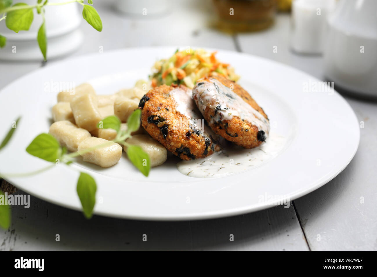 La cuisine végétarienne. Escalope de légumes sans viande, régime alimentaire sain. Banque D'Images