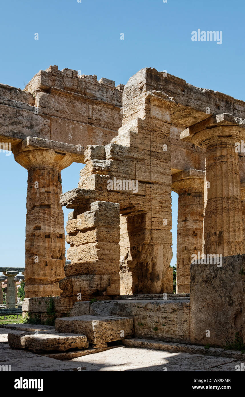 Paestum, ruines, Temple de Neptune, ancienne ville grecque, site archéologique, 450 avant J.-C., pierre, vieux, close-up, site de l'UNESCO ; Europe ; Province de Salerne ; je Banque D'Images