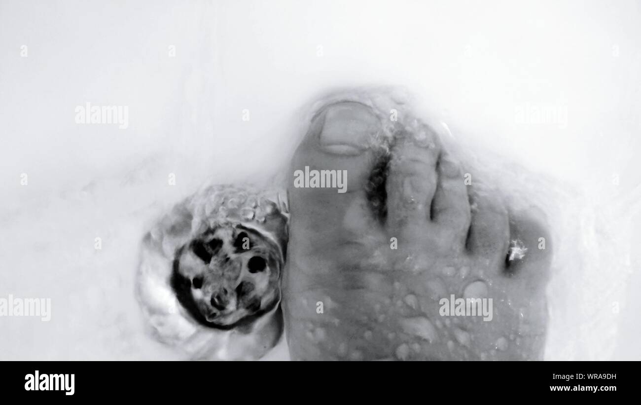 Trou de baignoire Banque de photographies et d'images à haute résolution -  Alamy