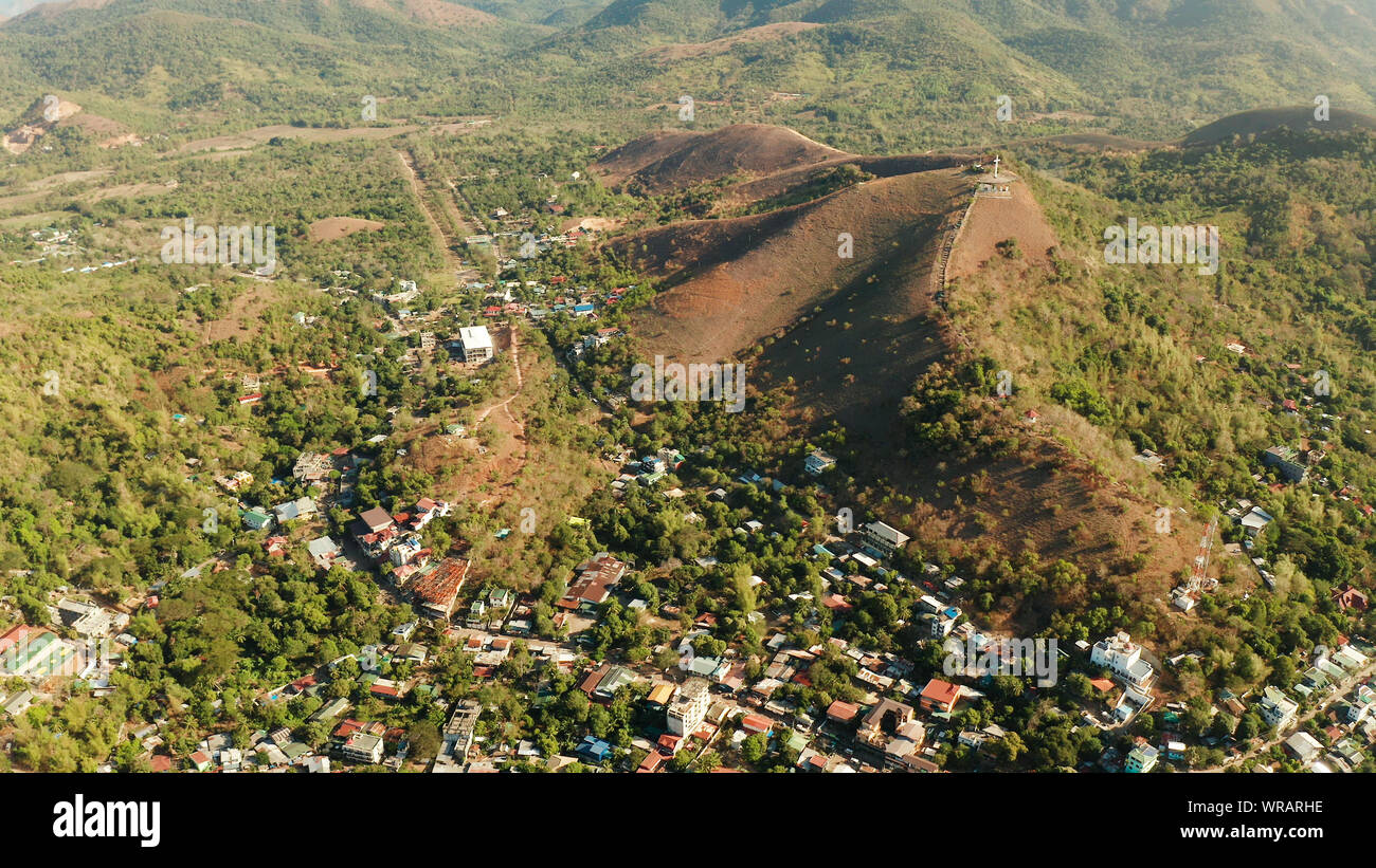 Vue aérienne Coron town avec des bidonvilles et des pauvres dans les districts. L'île de Busuanga, Palawan, Philippines Banque D'Images