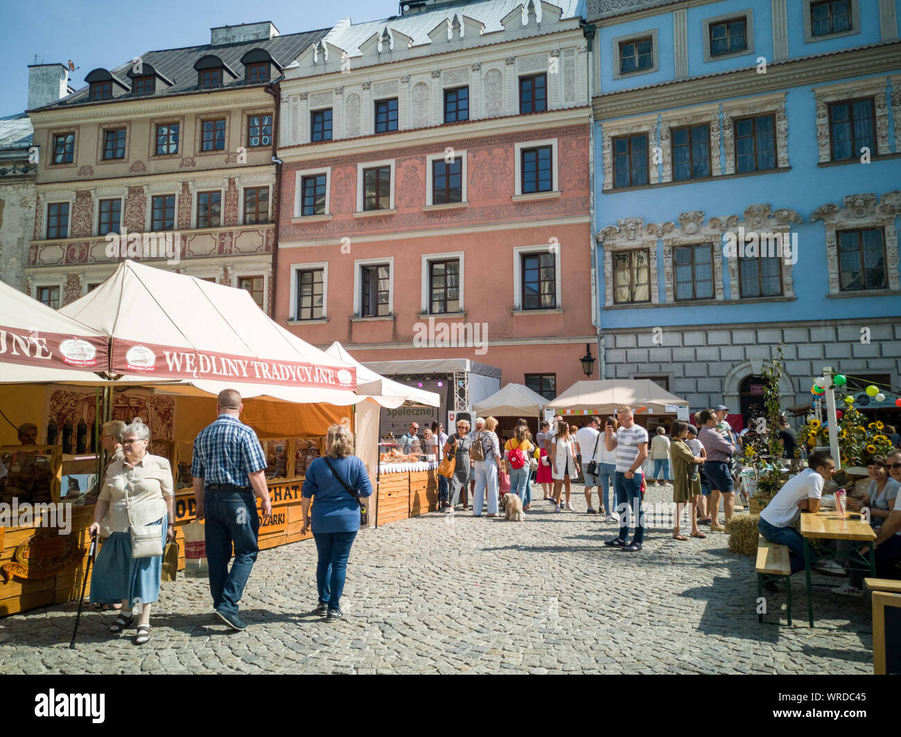 Les touristes dans la vieille ville de Lublin visiter le Festival du Goût - chaque année une foire culinaire à Lublin Banque D'Images