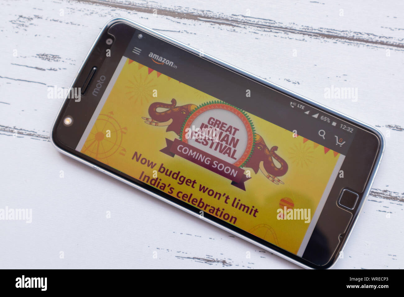 Maski, Inde - 10 septembre 2019 : Amazon grand festival indien vente  bientôt sur Amazon android application de téléphone mobile Photo Stock -  Alamy