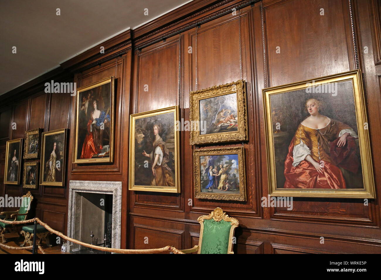 Beautés 'Windsor' et 'l'histoire d'Amour et Psyché", Galerie de la communication, le Palais de Hampton Court, East Molesey, Surrey, Angleterre, Royaume-Uni, Europe Banque D'Images