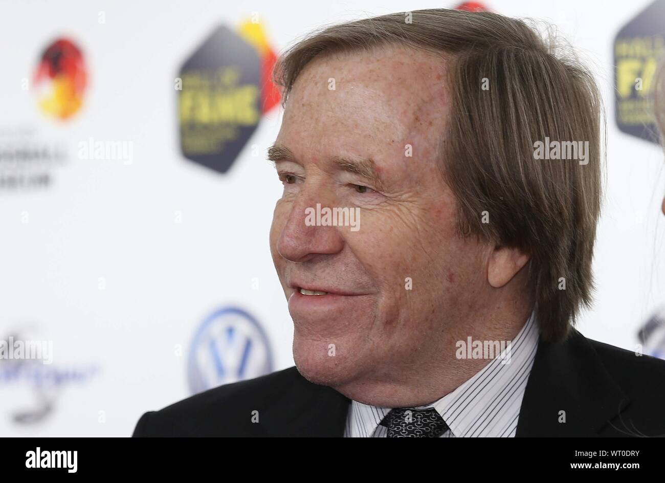 Manger, Deutschland. 01 avr, 2019. firo : DFM Football Football Allemand Museum Hall of Fame 01.04.2019 Ouverture de la HALL OF FAME le 1er avril à Dortmund Le plus grand joueur de tous les temps sur une scène, Gunter Netzer, Portrait | utilisée dans le monde entier : dpa Crédit/Alamy Live News Banque D'Images
