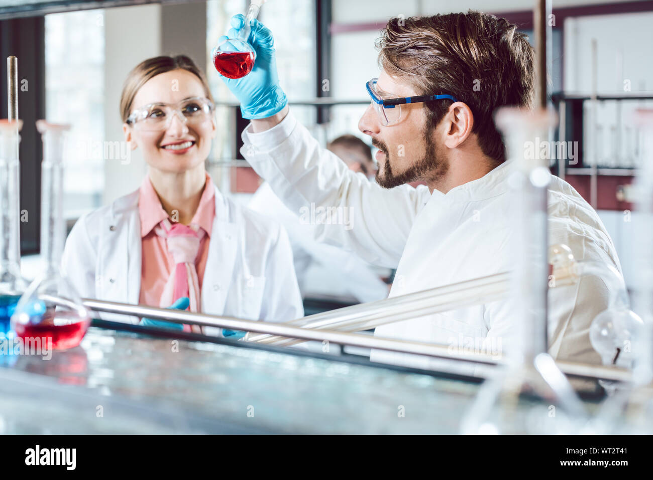 Chimie analytique dans le laboratoire Banque D'Images