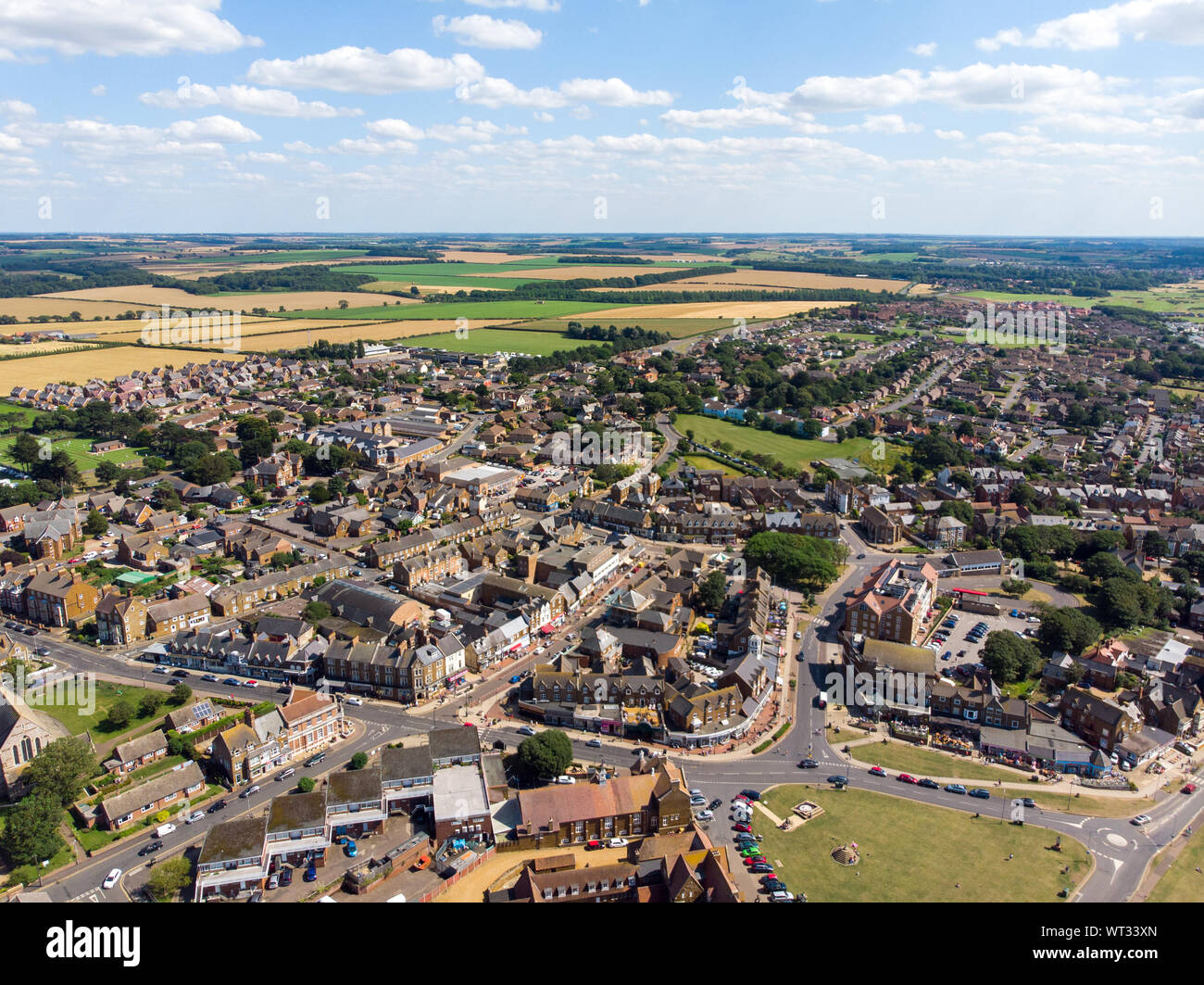 Photo aérienne de la ville balnéaire de Hunstanton à Norfolk. Montrant la plage par une belle journée ensoleillée Banque D'Images