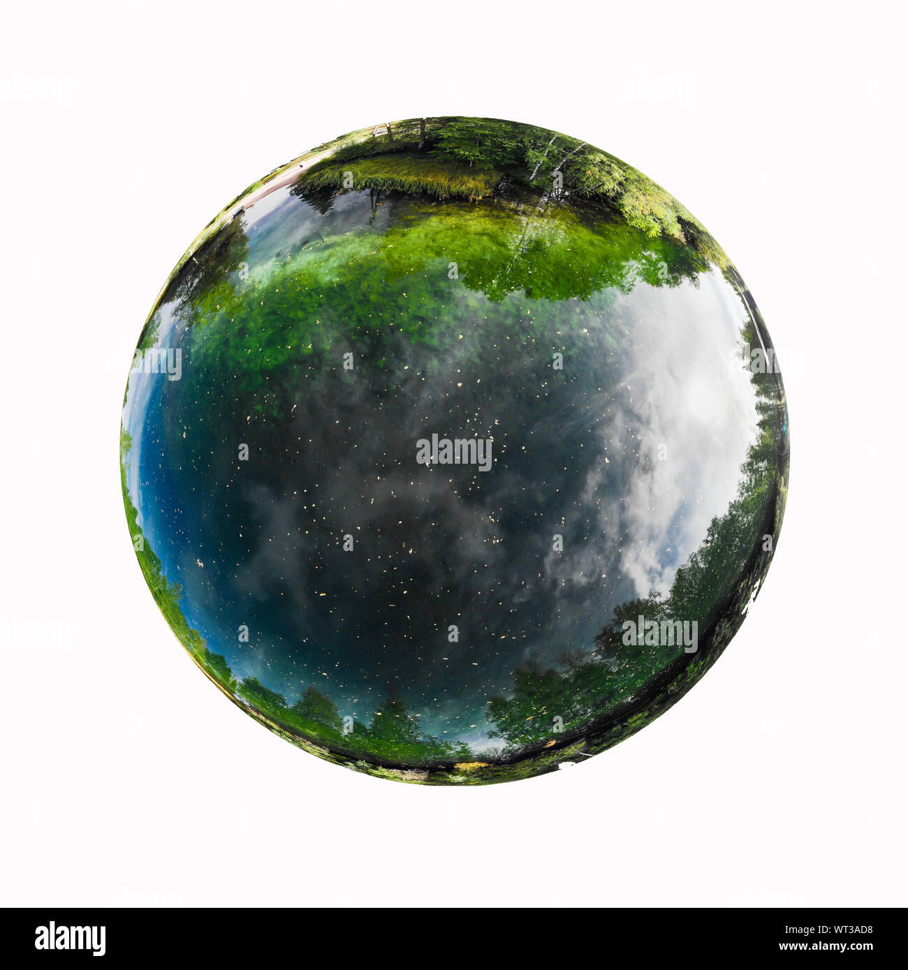 Une vue panoramique en trois dimensions de l'Kiikunlahde printemps turquoise à Hollola, la Finlande dans une mini planète style panorama. Banque D'Images