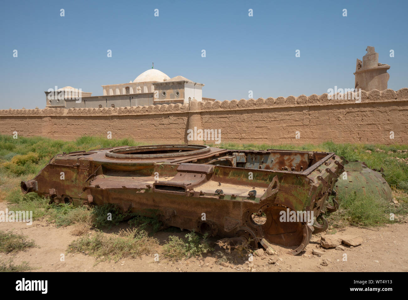 Vieux chars soviétiques dans la province de Balkh, en Afghanistan (août 2019) Banque D'Images