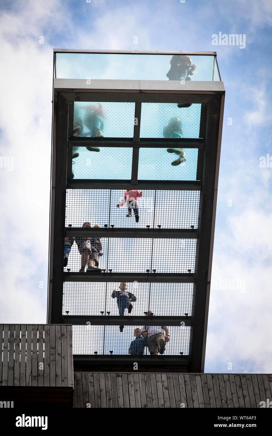 Une passerelle de la tour Wilhelmina au point le plus élevé des Pays-Bas à Vaals, point de trois pays Allemagne, Pays-Bas, Belgique. Le skywalk Wilh Banque D'Images