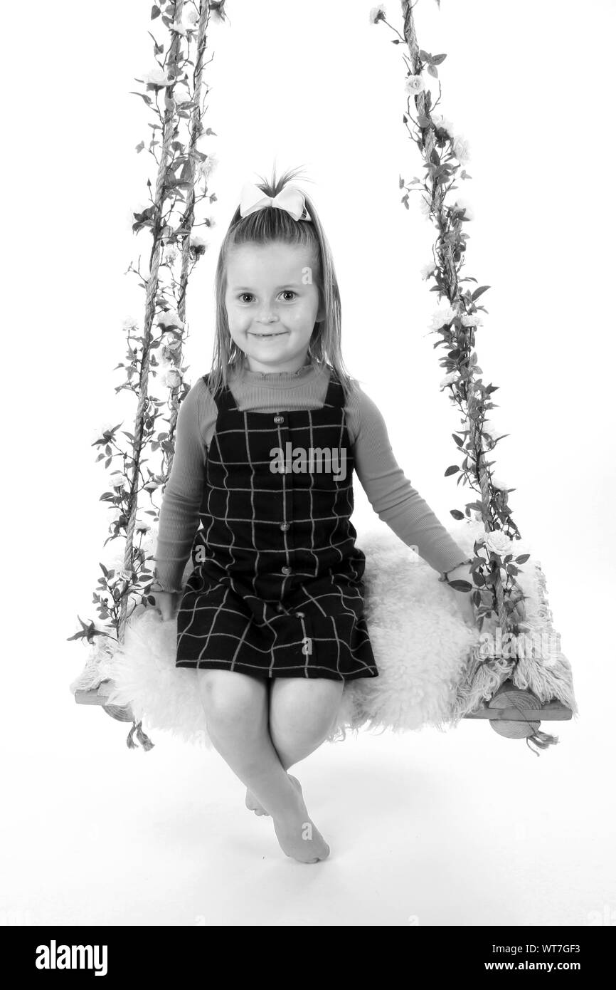 Robe Gymboree Fille 5T - Balançoire Fleurie - Bleu - Mariage Pâques - NEUF Sans étiquette