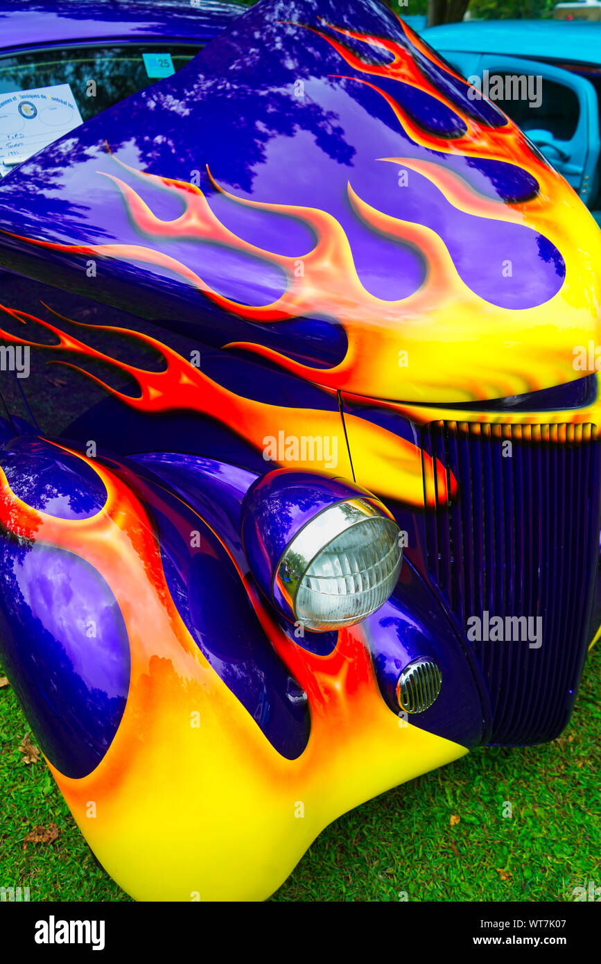 Terrebonne,Québec,Canada,Septembre 8, 2019.Custom hot-rods avec des systèmes de peinture inTerrebonne,Québec,Canada.Credit:Mario Beauregard/Alamy News Banque D'Images