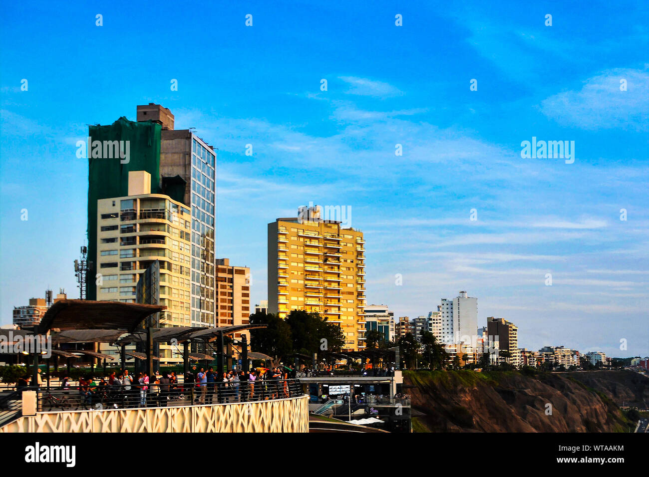 Côte de Lima à l'océan pacifique en quartier Miraflores Banque D'Images